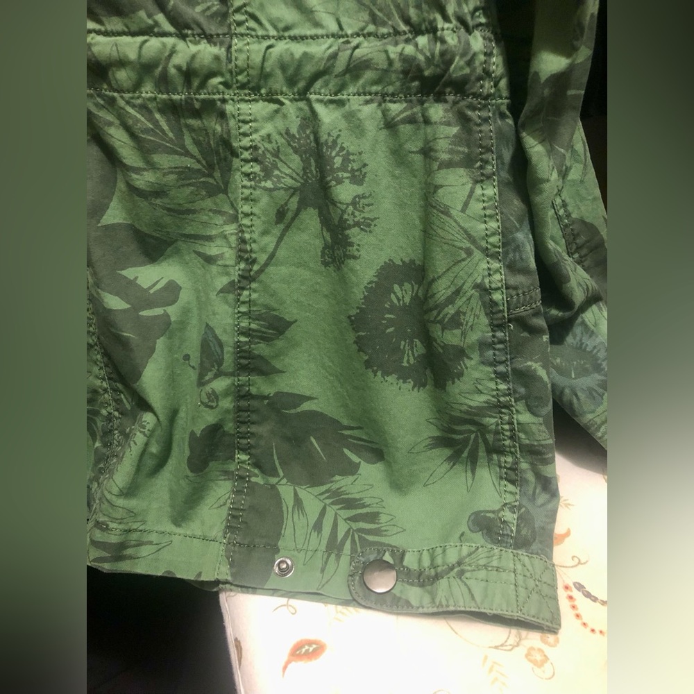 Jacket - Picture 9 of 9